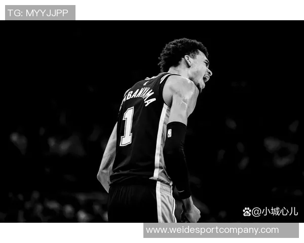 字母哥回顾关键抢断时刻直言对詹姆斯的判断准确无误